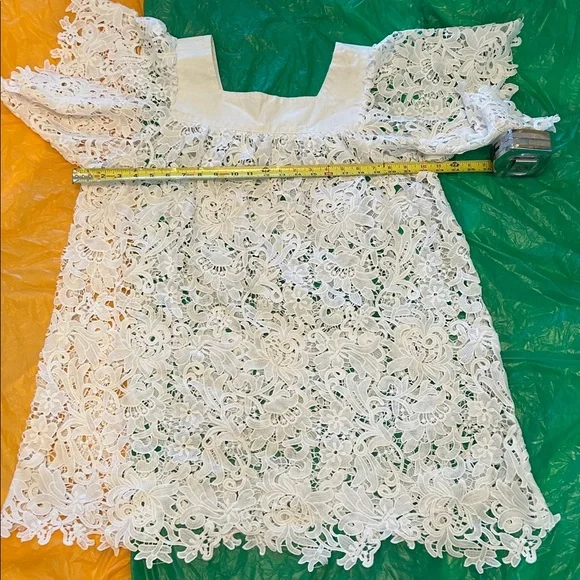 White Lace Dress with Floral Pattern - Picture 3 of 7